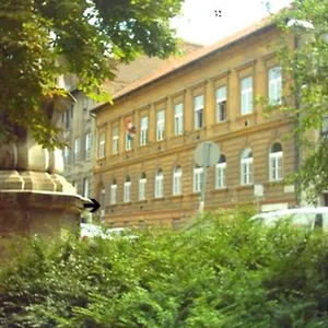 Season Auberge de jeunesse Budapest