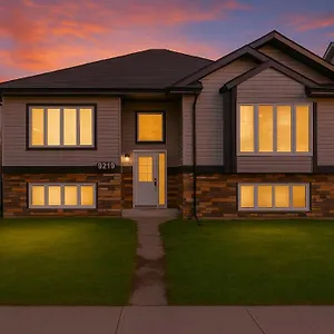 https://new-3bdrm-tropical-oasis-central-garage-fireplace-wifi.edmonton-hotels.net